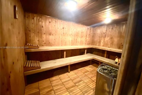 Снять в аренду кондоминиум в Санни-Айлс-Бич, Флорида 1 спальня, 92.07м2, № 1947804 - фото 17