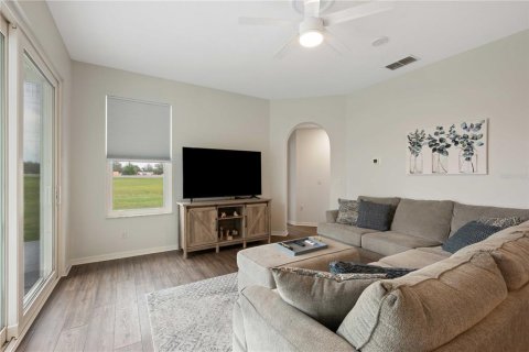 House in Zephyrhills, Florida 3 bedrooms, 163.51 sq.m. № 1569202 - photo 23