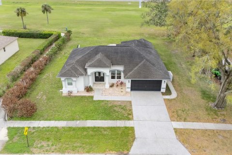 House in Zephyrhills, Florida 3 bedrooms, 163.51 sq.m. № 1569202 - photo 6