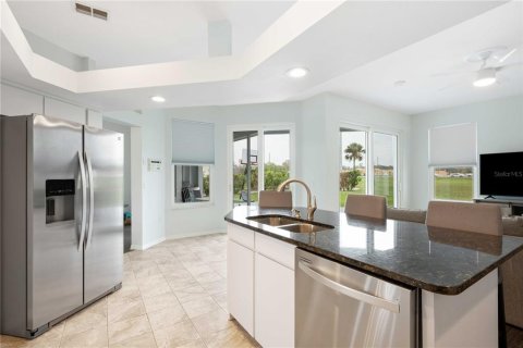 House in Zephyrhills, Florida 3 bedrooms, 163.51 sq.m. № 1569202 - photo 18