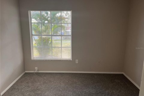 Villa ou maison à louer à Orlando, Floride: 4 chambres, 187.48 m2 № 2418608 - photo 9