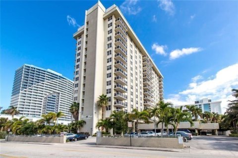 Copropriété à louer à Fort Lauderdale, Floride: 1 chambre, 76.09 m2 № 2177476 - photo 8
