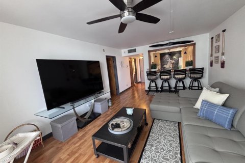 Copropriété à louer à Fort Lauderdale, Floride: 1 chambre, 76.09 m2 № 2177476 - photo 17