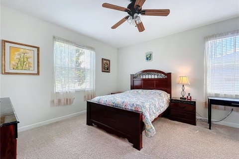 House in Clermont, Florida 3 bedrooms, 186.36 sq.m. № 1782737 - photo 29