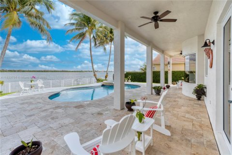 Casa en venta en Miramar, Florida, 5 dormitorios, 332.03 m2 № 1846322 - foto 12