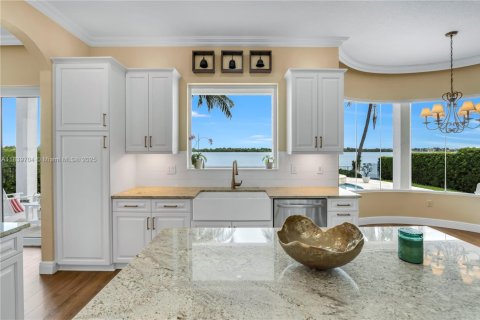 Casa en venta en Miramar, Florida, 5 dormitorios, 332.03 m2 № 1846322 - foto 6
