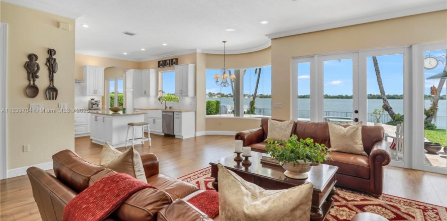 Casa en Miramar, Florida 5 dormitorios, 332.03 m2 № 1846322