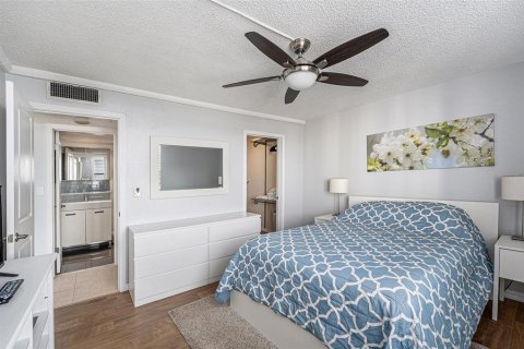 Condo in Clearwater, Florida, 1 bedroom  № 1673804 - photo 19