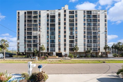 Condo in Clearwater, Florida, 1 bedroom  № 1673804 - photo 2
