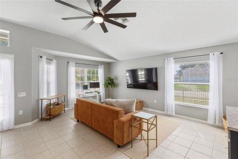 Villa ou maison à vendre à Wesley Chapel, Floride: 3 chambres, 173.82 m2 № 2418742 - photo 25