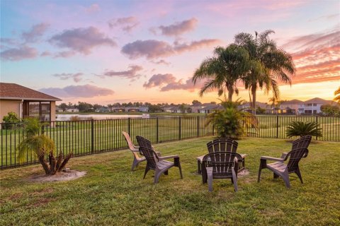 Villa ou maison à vendre à Wesley Chapel, Floride: 3 chambres, 173.82 m2 № 2418742 - photo 2