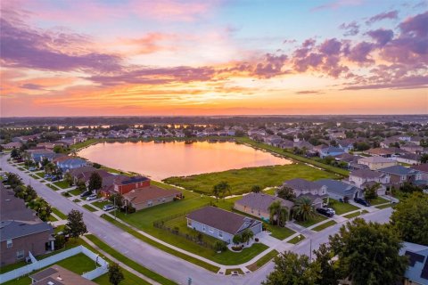 Villa ou maison à vendre à Wesley Chapel, Floride: 3 chambres, 173.82 m2 № 2418742 - photo 3