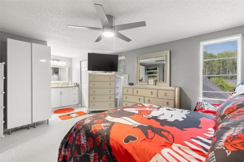 Casa en venta en Tampa, Florida, 4 dormitorios, 158.86 m2 № 1834570 - foto 17