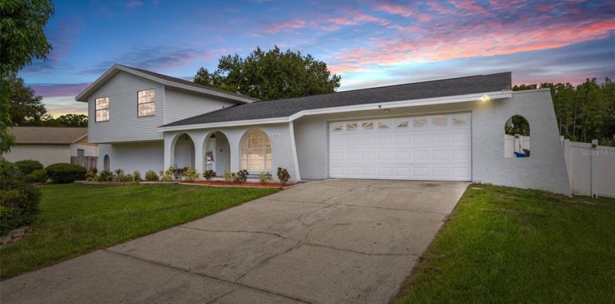 Casa en Tampa, Florida 4 dormitorios, 158.86 m2 № 1834570