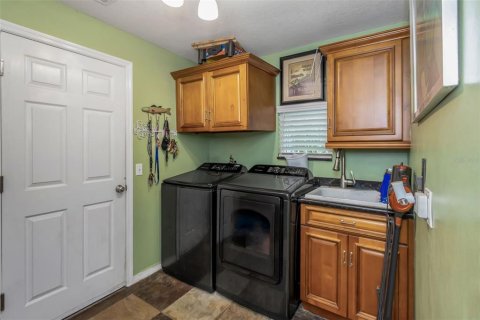 House in Apollo Beach, Florida 3 bedrooms, 186.45 sq.m. № 1617874 - photo 15