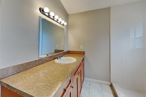 Villa ou maison à louer à Winter Haven, Floride: 3 chambres, 182.18 m2 № 2117780 - photo 11