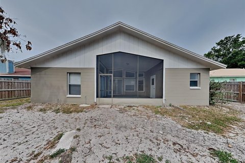 Villa ou maison à louer à Winter Haven, Floride: 3 chambres, 182.18 m2 № 2117780 - photo 16