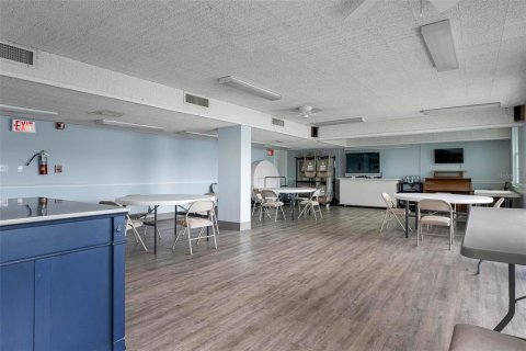 Copropriété à vendre à Bradenton, Floride: 2 chambres, 87.33 m2 № 2097638 - photo 15