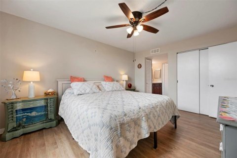 Copropriété à vendre à Bradenton, Floride: 2 chambres, 87.33 m2 № 2097638 - photo 4