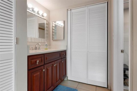 Copropriété à vendre à Bradenton, Floride: 2 chambres, 87.33 m2 № 2097638 - photo 5