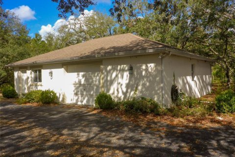 House in Weeki Wachee, Florida 4 bedrooms, 231.79 sq.m. № 1746343 - photo 26
