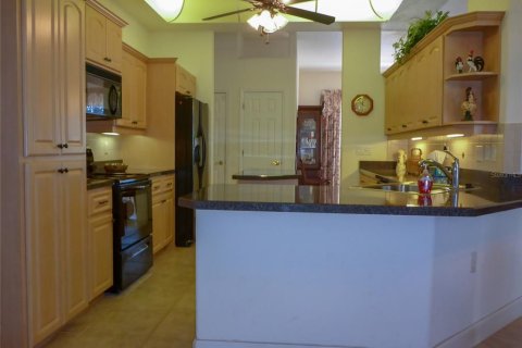 House in Weeki Wachee, Florida 4 bedrooms, 231.79 sq.m. № 1746343 - photo 5