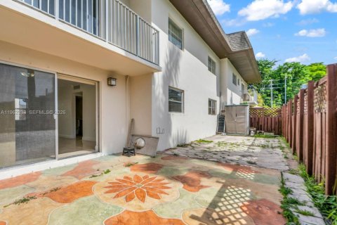Купить кондоминиум в Майами, Флорида 3 спальни, 97.92м2, № 2025063 - фото 22