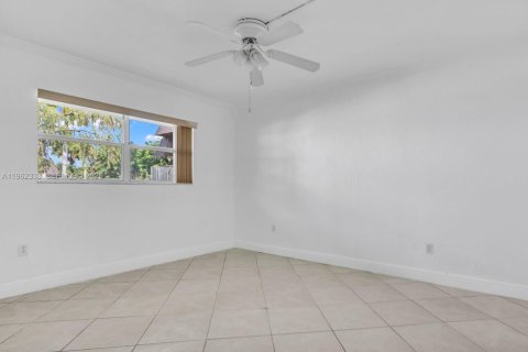 Купить кондоминиум в Майами, Флорида 3 спальни, 97.92м2, № 2025063 - фото 20