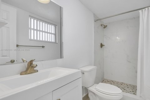 Купить кондоминиум в Майами, Флорида 3 спальни, 97.92м2, № 2025063 - фото 14