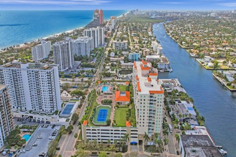 Condominio en venta en Fort Lauderdale, Florida, 1 dormitorio, 69.68 m2 № 1208227 - foto 1