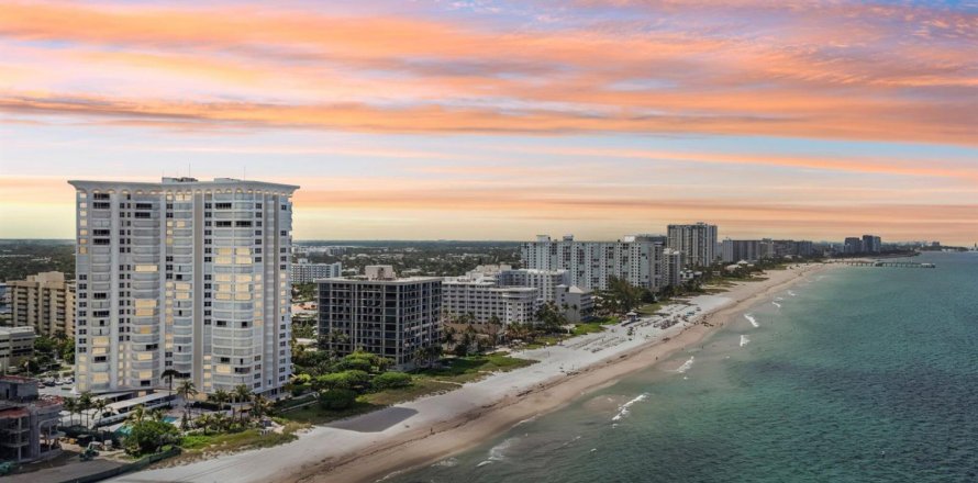 Condominio en Pompano Beach, Florida, 2 dormitorios № 2262187