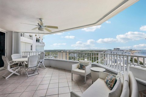 Condominio en venta en Pompano Beach, Florida, 2 dormitorios, 152.73 m2 № 2262187 - foto 15