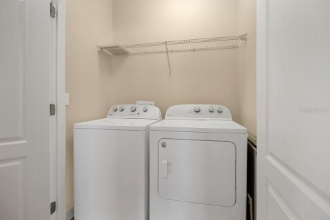 Townhouse in Windermere, Florida 3 bedrooms, 152.82 sq.m. № 1805506 - photo 19