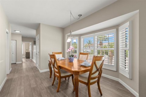 Townhouse in Saint Pete Beach, Florida 3 bedrooms, 219.81 sq.m. № 1757620 - photo 24