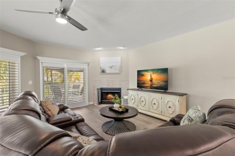 Townhouse in Saint Pete Beach, Florida 3 bedrooms, 219.81 sq.m. № 1757620 - photo 26