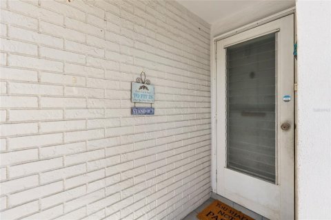 Купить кондоминиум в Нью-Порт-Ричи, Флорида 5 комнат, 82.5м2, № 2239290 - фото 3