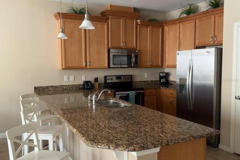 Adosado en alquiler en Kissimmee, Florida, 4 dormitorios, 153.2 m2 № 1775502 - foto 6