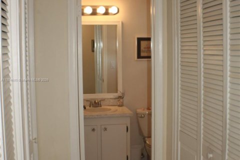 Купить кондоминиум в Дирфилд-Бич, Флорида 1 спальня, 77.29м2, № 1956736 - фото 10