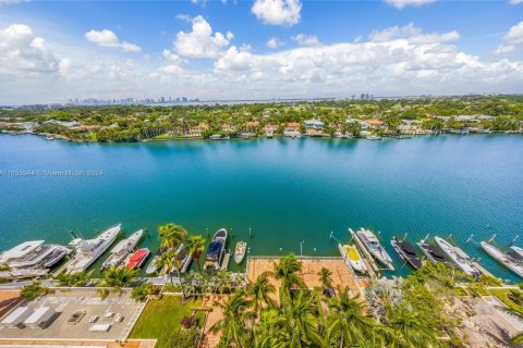 Copropriété à vendre à Miami Beach, Floride: 2 chambres, 110.55 m2 № 1959043 - photo 2