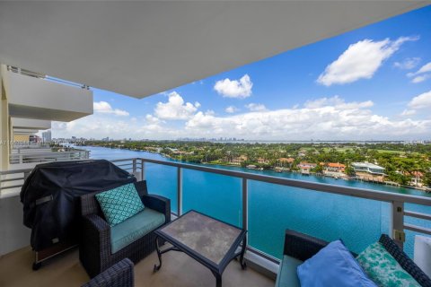 Copropriété à vendre à Miami Beach, Floride: 2 chambres, 110.55 m2 № 1959043 - photo 1