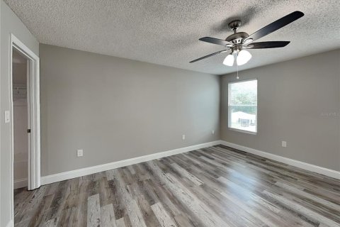 House in Sarasota, Florida 3 bedrooms, 131.55 sq.m. № 1885772 - photo 8