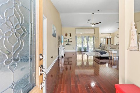 Casa en venta en Spring Hill, Florida, 4 dormitorios, 245.73 m2 № 1876543 - foto 7