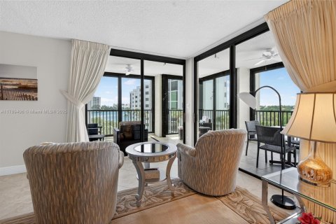 Condo in Tequesta, Florida, 3 bedrooms  № 1936535 - photo 12