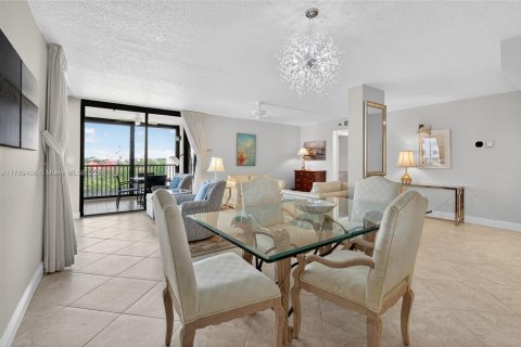 Condo in Tequesta, Florida, 3 bedrooms  № 1936535 - photo 10