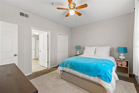 Condominio en venta en Orlando, Florida, 3 dormitorios, 117.06 m2 № 2196415 - foto 6