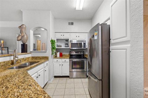 Condominio en venta en Orlando, Florida, 3 dormitorios, 117.06 m2 № 2196415 - foto 13