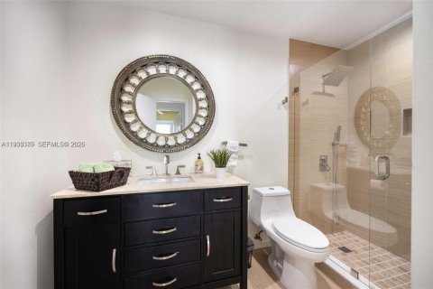 Casa en venta en Miami, Florida, 4 dormitorios, 247.12 m2 № 1996181 - foto 30