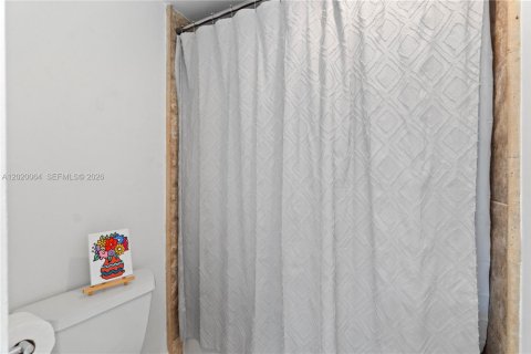 Copropriété à louer à Miami Beach, Floride: 1 chambre, 85.66 m2 № 2153727 - photo 25