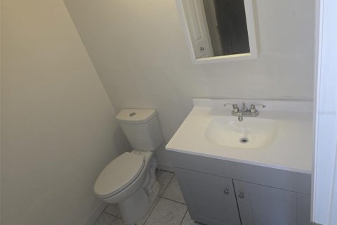Condominio en alquiler en Winter Haven, Florida, 2 dormitorios, 117.06 m2 № 2093604 - foto 8