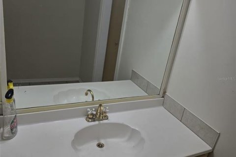 Condominio en alquiler en Winter Haven, Florida, 2 dormitorios, 117.06 m2 № 2093604 - foto 16